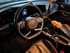 2021 Hyundai Elantra 1.5L CVT LUX Premium — фото 12