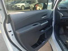 2023 Toyota Sienna 2.5L Hybrid Premium, белый — фото 7