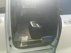 2023 Toyota Sienna 2.5L Hybrid Premium, белый — фото 11