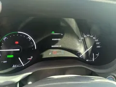 2023 Toyota Sienna 2.5L Hybrid Premium, белый — фото 14