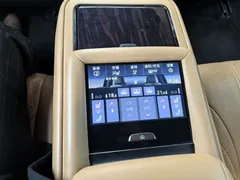 2021 Lexus LS 500h Luxury, чёрный — фото 11