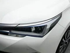 2020 Toyota Corolla PHEV 1.8L E-CVT Comfort, белый — фото 7