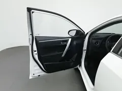 2020 Toyota Corolla PHEV 1.8L E-CVT Comfort, белый — фото 8