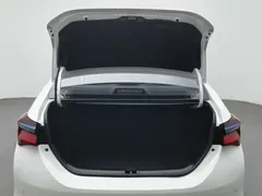 2020 Toyota Corolla PHEV 1.8L E-CVT Comfort, белый — фото 16