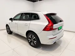 2023 Volvo XC60 4WD Luxury, белый — фото 4