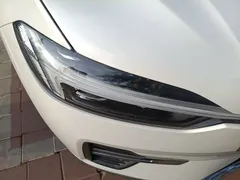 2023 Volvo XC60 4WD Luxury, белый — фото 7