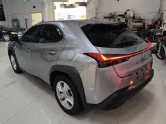 2020 Lexus UX 260h — фото 5