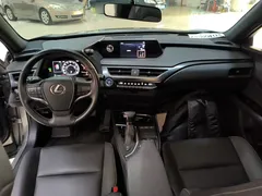 2020 Lexus UX 260h — фото 10