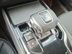 2023 Hongqi E-QM5, чёрный — фото 9