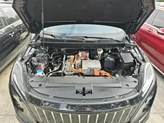 2023 Hongqi E-QM5, чёрный — фото 20