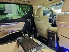 2021 Toyota Alphard Hybrid 2.5L Premium, белый — фото 11