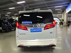 2021 Toyota Alphard Hybrid 2.5L Premium, белый — фото 16