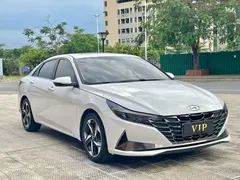 2022 Hyundai Elantra 1.5L CVT LUX Premium, белый — фото 3