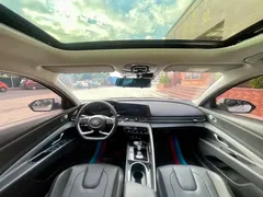 2022 Hyundai Elantra 1.5L CVT LUX Premium, белый — фото 4