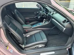 2022 Porsche 718 Boxster 2.0T — фото 17