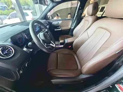 2022 Mercedes-Benz GLB 200, чёрный — фото 4