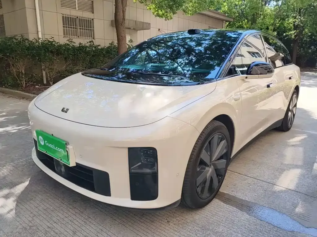 2025 Li Auto i6 4WD Standard