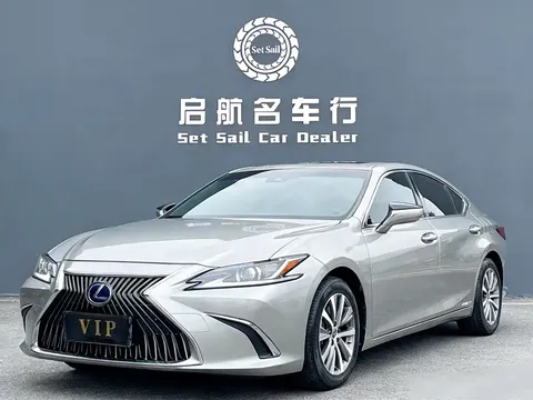 2020 Lexus ES 300h