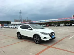 2022 Nissan Qashqai 2.0L CVT XV Prem Luxury, белый — фото 3