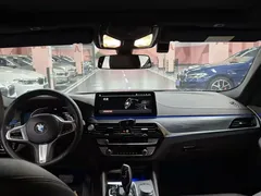 2022 BMW 5 Series 5 530Li M, чёрный — фото 6