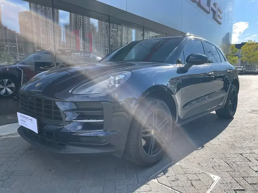 2021 Porsche Macan 2.0T