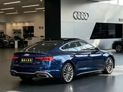 2021 Audi A5 Sportback 40 TFSI quattro, синий — фото 10