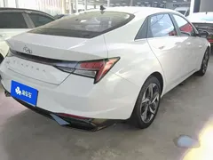 2021 Hyundai Elantra 1.5L CVT LUX Premium, белый — фото 3