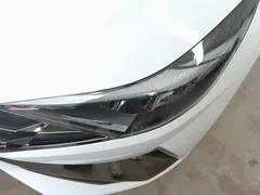 2021 Hyundai Elantra 1.5L CVT LUX Premium, белый — фото 5