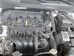 2021 Hyundai Elantra 1.5L CVT LUX Premium, белый — фото 10
