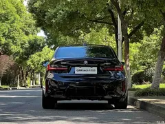 2025 BMW 3 Series 330i M, чёрный — фото 4