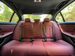 2025 BMW 3 Series 330i M, чёрный — фото 13