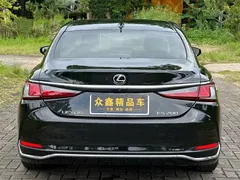 2022 Lexus ES 200, чёрный — фото 13