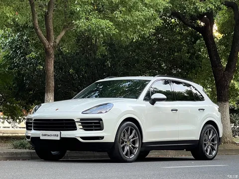 2023 Porsche Cayenne 3.0T Platinum