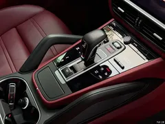 2023 Porsche Cayenne 3.0T Platinum, белый — фото 11