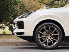 2023 Porsche Cayenne 3.0T Platinum, белый — фото 13