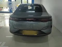 2025 BYD Qin L EV 545km Superior — фото 4