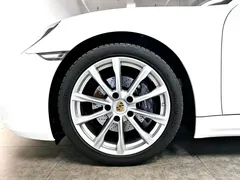 2022 Porsche 718 Boxster 2.0T, белый — фото 19