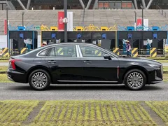 2025 Hongqi H5 1.5T DCT, чёрный — фото 10