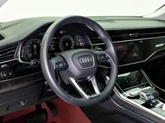 2023 Audi Q8 55 TFSI, чёрный — фото 8