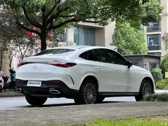 2025 Mercedes-Benz GLC Coupe GLC 260 4MATIC SUV, белый — фото 5