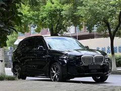 2023 BMW X5 xDrive 30Li M, чёрный — фото 3