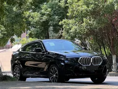 2023 BMW X6 xDrive30i M, чёрный — фото 3