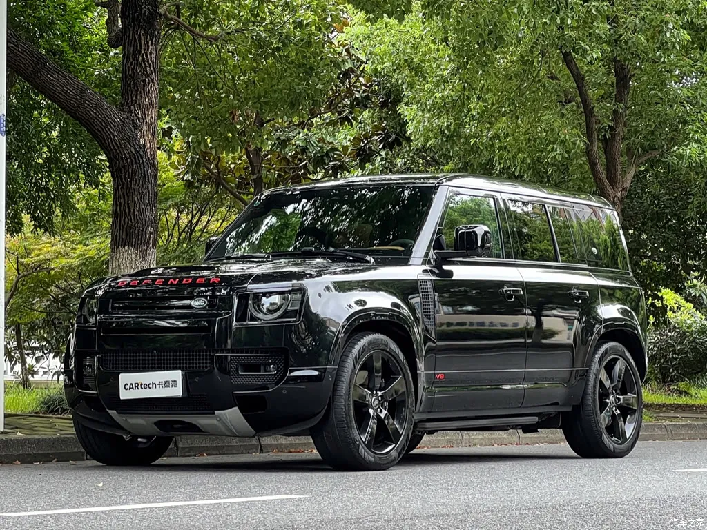 2024 Land Rover Defender 110 5.0T V8