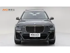 2022 BMW X7 X7/M50i/4.4T/21 xDrive — фото 2