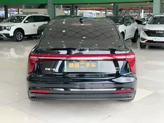 2025 Hongqi H5 PHEV 170, чёрный — фото 5