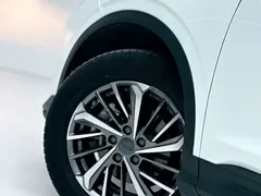 2021 Geely Coolray 1.4T DCT Platinum, белый — фото 10