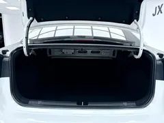 2022 Geely Emgrand 1.5L CVT, белый — фото 10