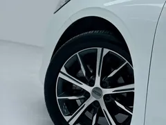 2022 Geely Emgrand 1.5L CVT, белый — фото 14