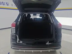 2022 Geely Atlas 1.8TD DCT, чёрный — фото 4