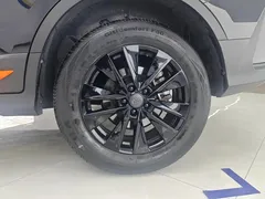 2022 Geely Atlas 1.8TD DCT, чёрный — фото 6